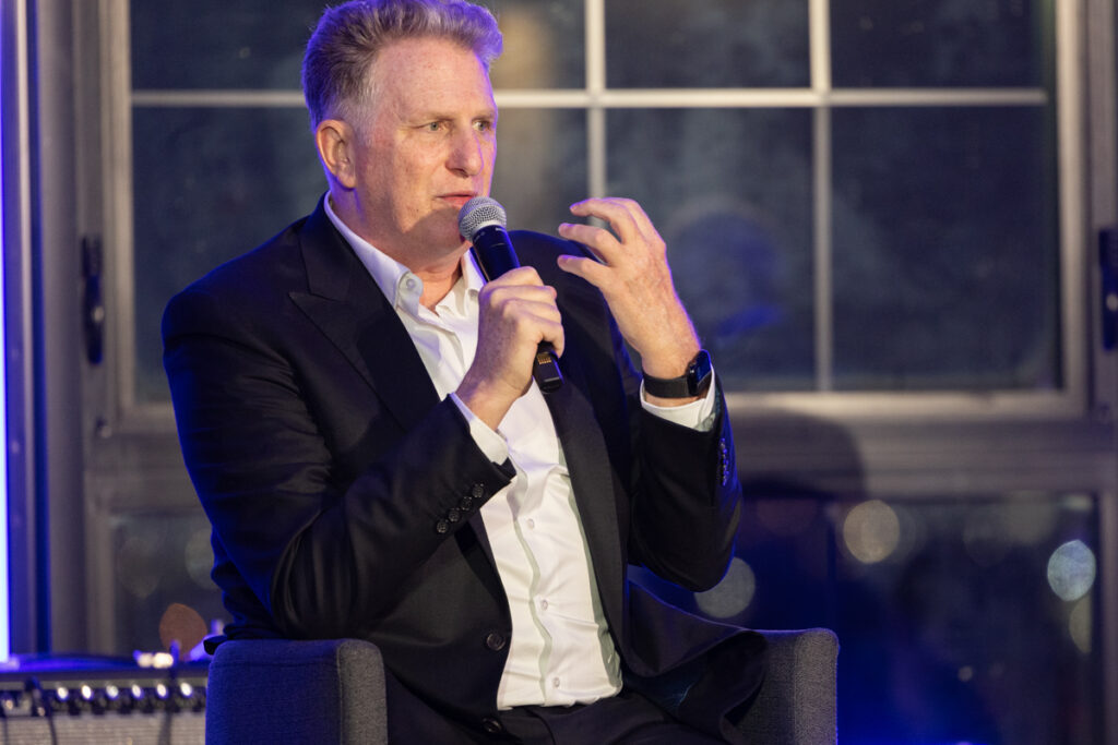 10 07 2024 k paynter one year since october 7 sheva event-8 Michael Rapaport speaking