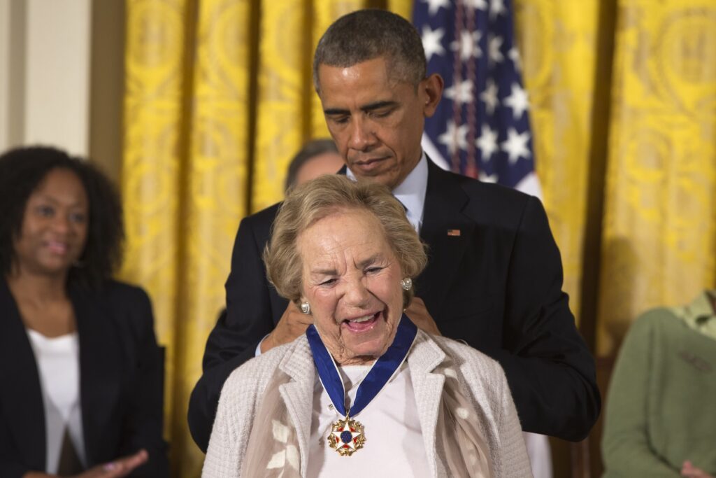 Barack Obama awards Ethel Kennedy