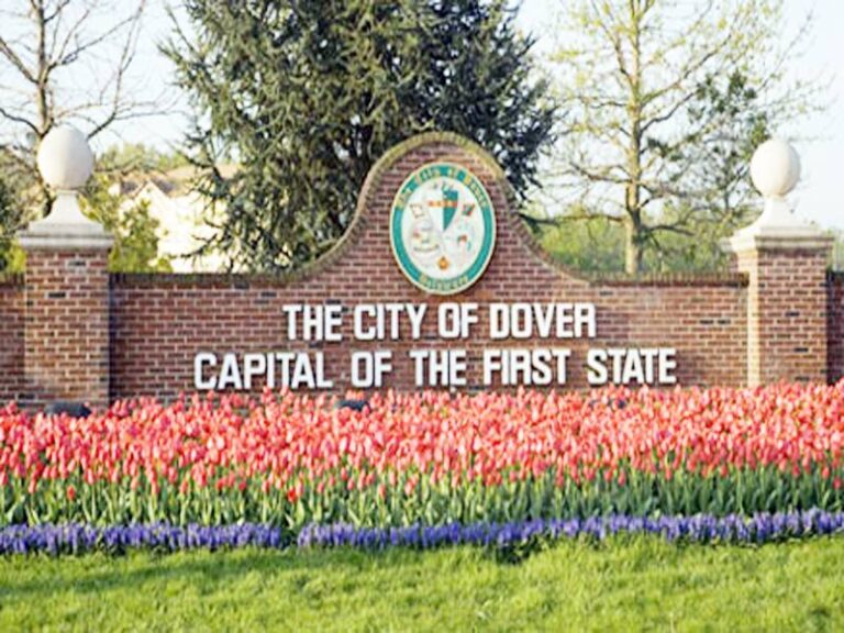Dover welcome sign