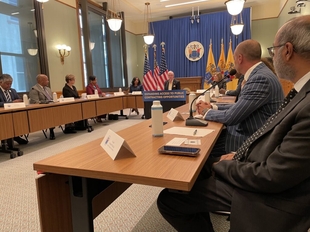 nj-roundtable-d-matthau-2024-10-25-1 Gov. Murphy leading a roundtable discussion