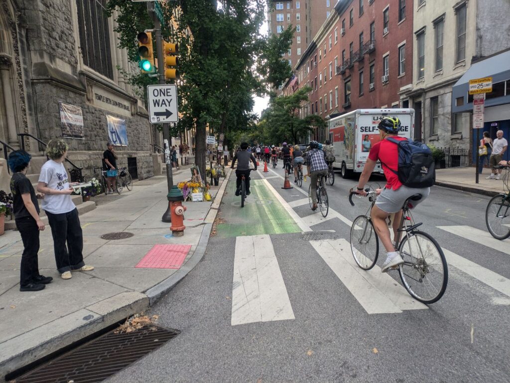 spruce-st-bike-ln-n-kariuki-2024-10-10 crowded bike lane