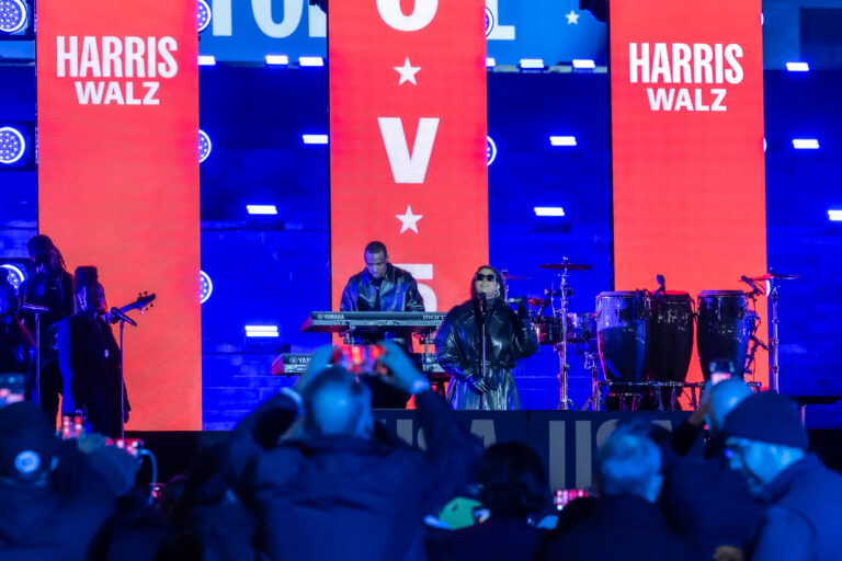 Jazmine Sullivan performs