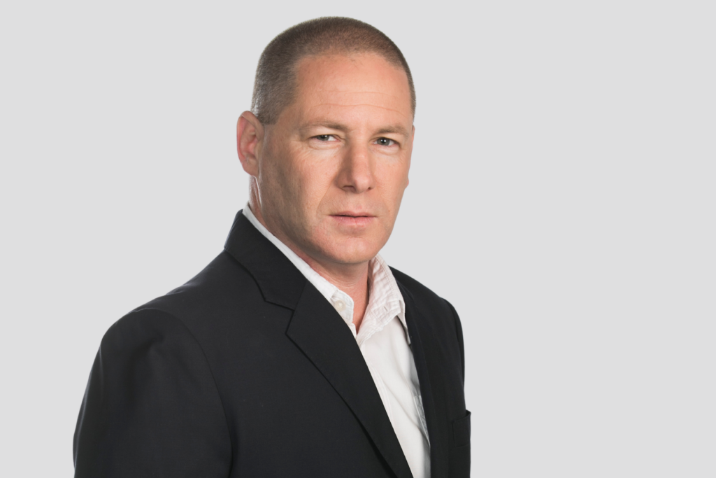 Dan Tadmor Horizontal Headshot Dan Tadmor