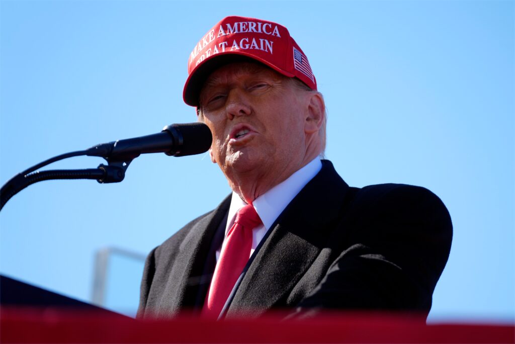 donald-trump-2024-11-03 Donald Trump speaks onstage