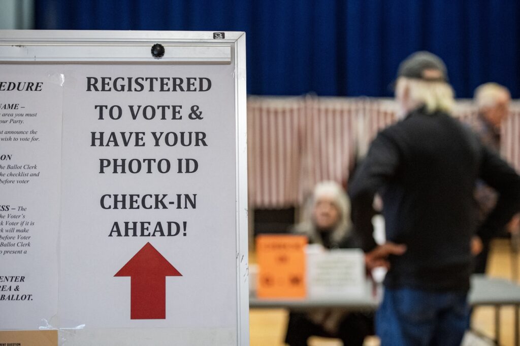 Sign informs voters