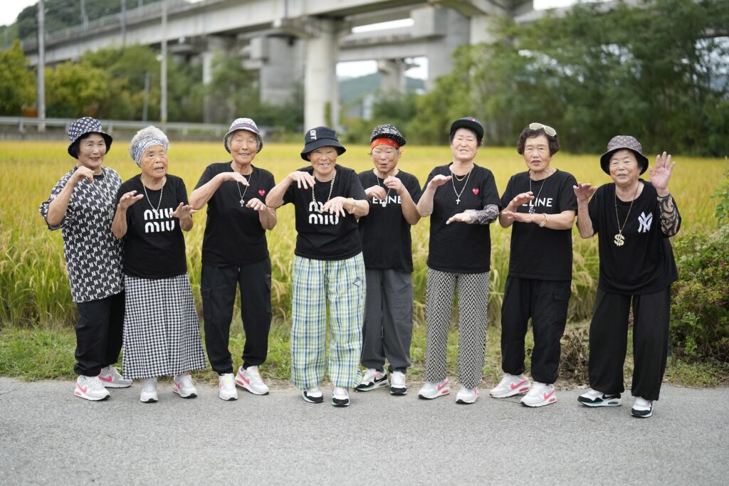 Members of Suni and the Seven Princesses pose for a photo in Chilgok, South Korea