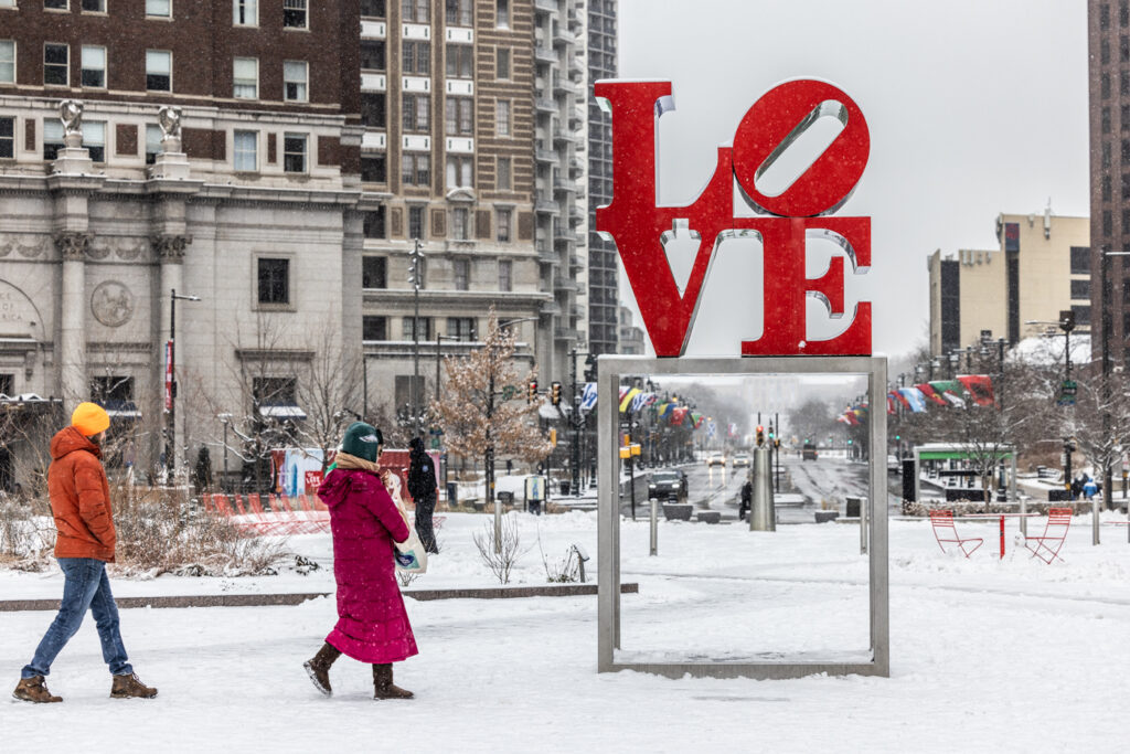 01 06 2025 k paynter snow january 6 2025-4 the LOVE Park sign in the snow
