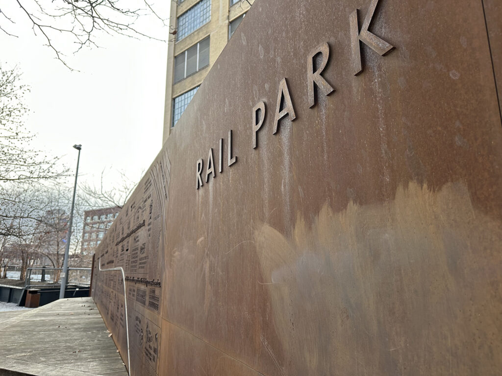 RailParkEntrancePhiladelphia1 copy One entrance of the Philadelphia Rail Park near 13th and Noble Street. (Kristen Mosbrucker-Garza/WHYY)