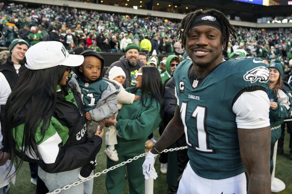 Packers Eagles Football Philadelphia Eagles wide receiver A.J. Brown