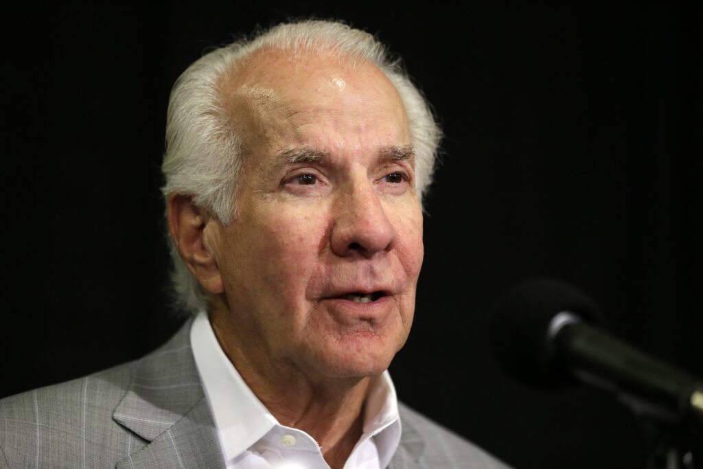Flyers Snider Legacy Philadelphia Flyers chairman Ed Snider speaks