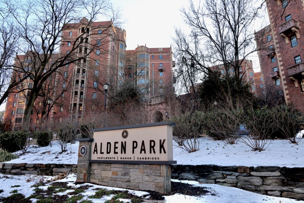 2025 01 09-e lee-philadelphia-historic apartment buildings alden park sign Alden Park Manor at 5500 Wissahickon Avenue