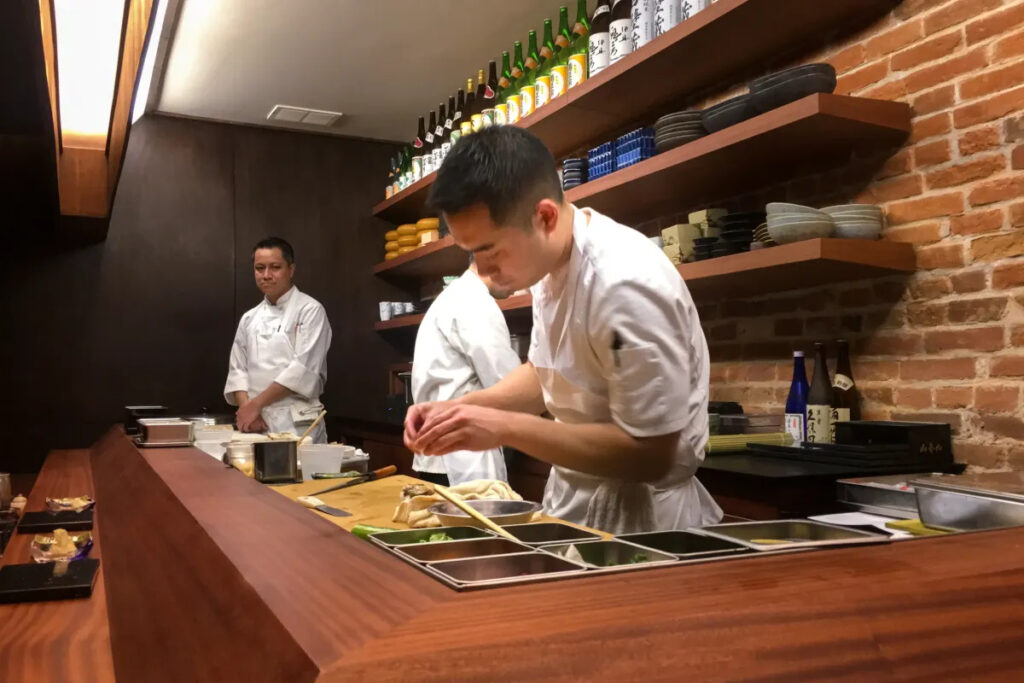 Jesse Ito making sushi