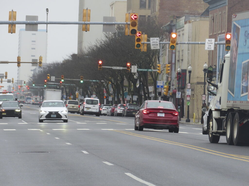 Atlantic City Traffic Vehicles stop at traffic lights along Atlantic Avenue in Atlantic City, N.J. on Jan. 26, 2024. (AP Photo/Wayne Parry)