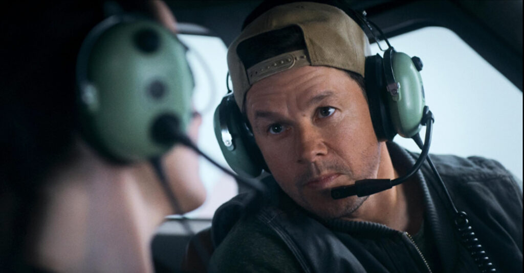 Mark Wahlberg In movie Flight Risk