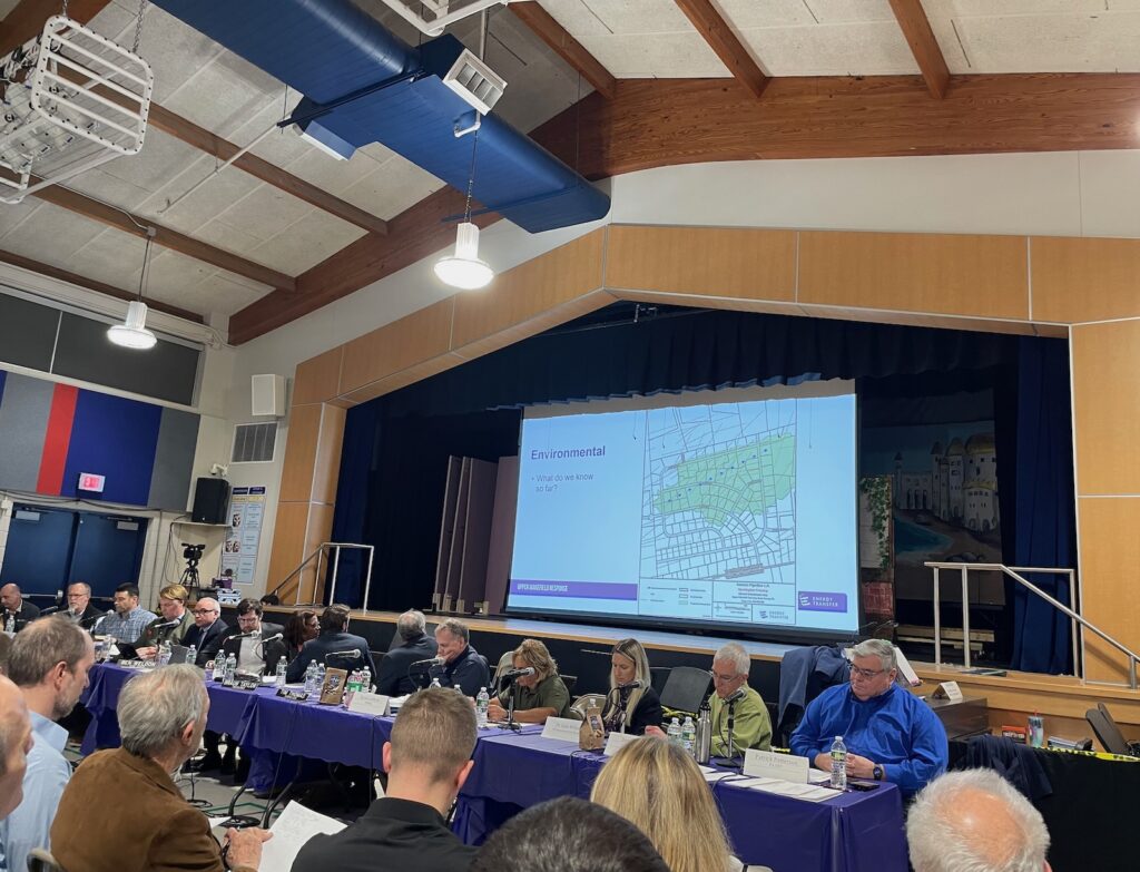 upper-makefield-sunoco-pipeline-leak-feb-13-2025 – 1 More than 100 people gathered at Sol Feinstone Elementary School on Feb. 13, 2025 for more information about a pipeline leak which tainted water in six wells in Upper Makefield Township. Residents are calling for the Sunoco pipeline to be shut down pending the investigation.