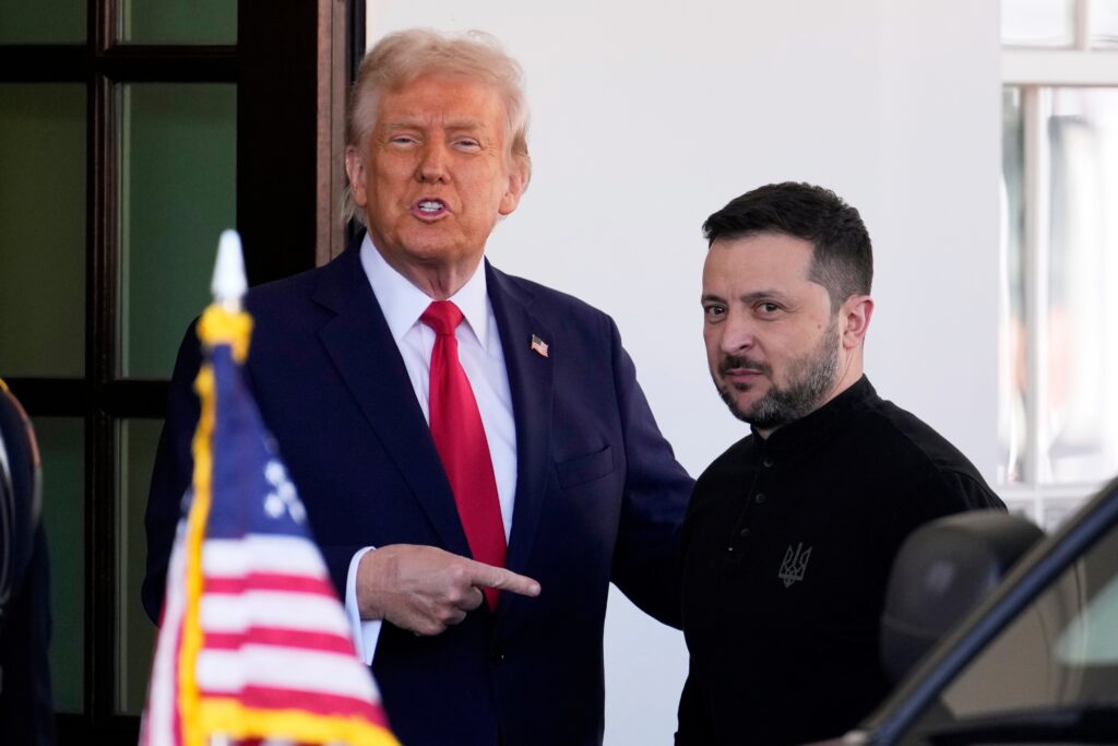 donald-trump-volodymyr-zelenskyy-2025-02-28 Donald Trump welcomes Ukraine President Volodymyr Zelenskyy at the White House