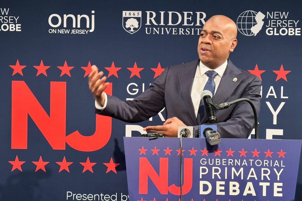 Ras Baraka speaking at a podium