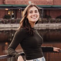 Julia Binswanger headshot