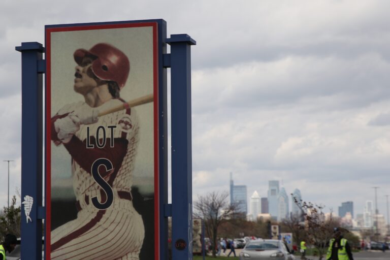 A large poster of Phillies legend Mike Schmidt