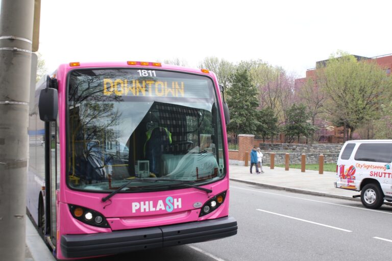 Philly PHLASH bus