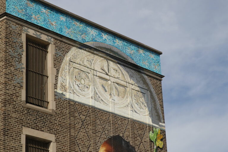 The Holy Trinity mural in Philadelphia