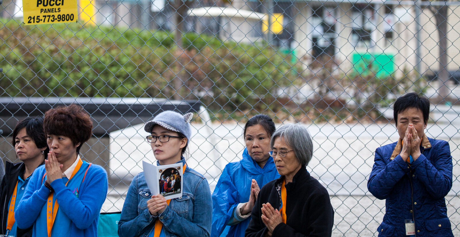 People praying