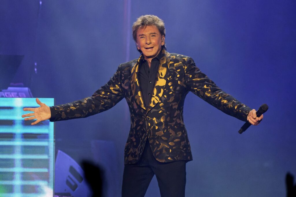 Barry Manilow on stage