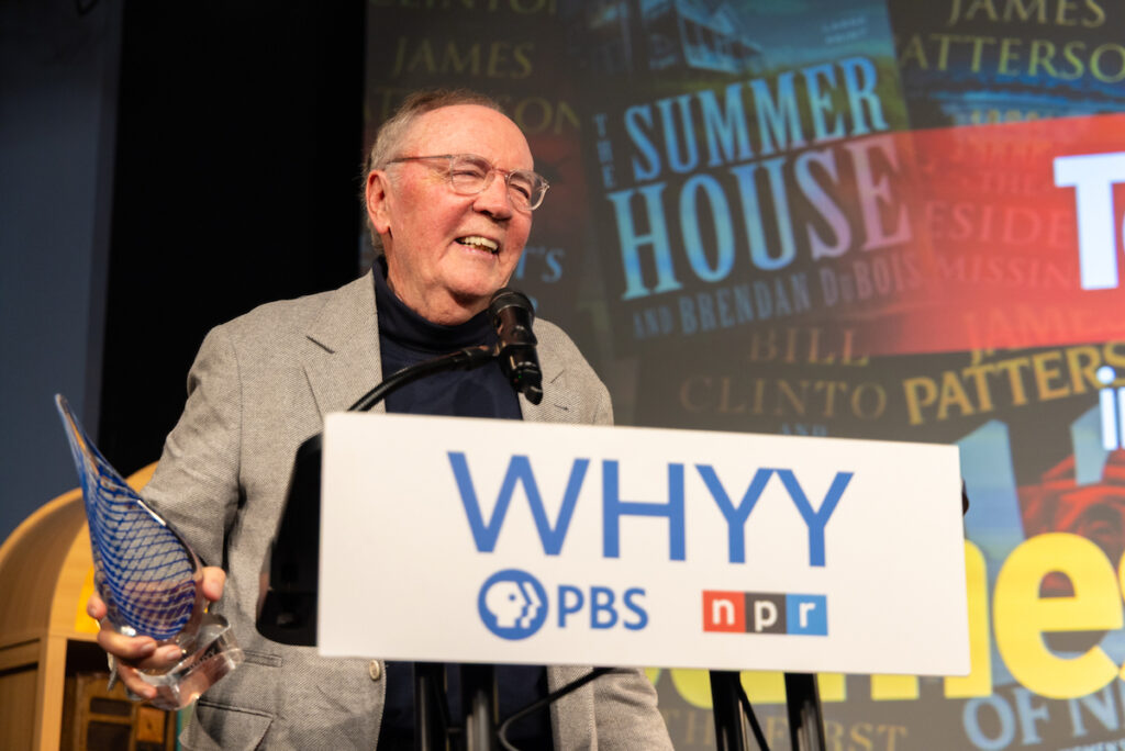 james-patterson-terry-gross-KP-051425-04 Writer James Patterson receiving the WHYY Lifelong Learning Award at event