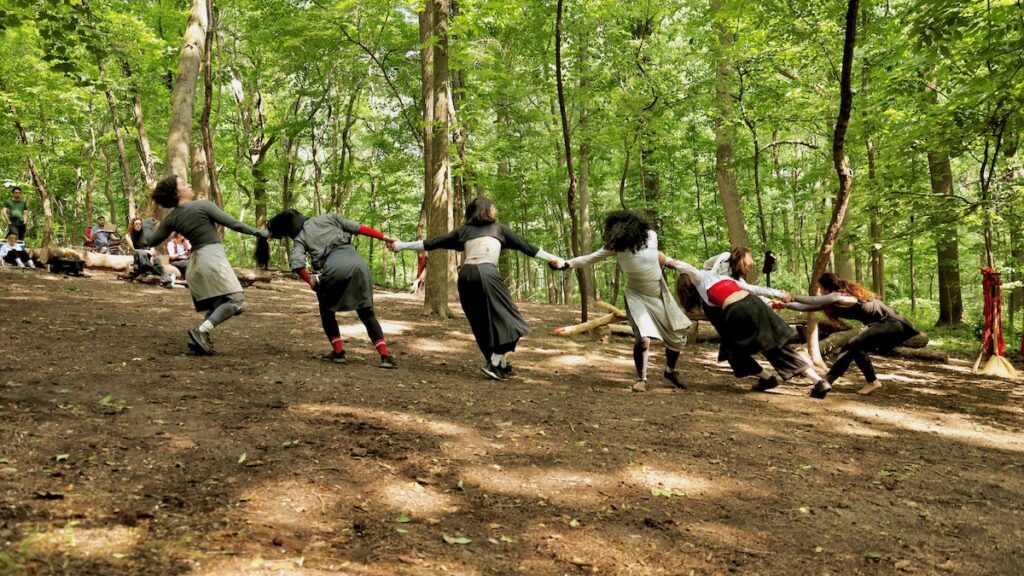 2025 06 11-e lee-philadelphia schuylkill center-experimental dance performance terra slope Dancers perform in the woods of the Schuylkill Center