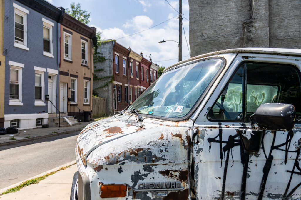 07 28 2025 k paynter w monmouth street Abandoned van on W Monmouth Street in Philadelphia