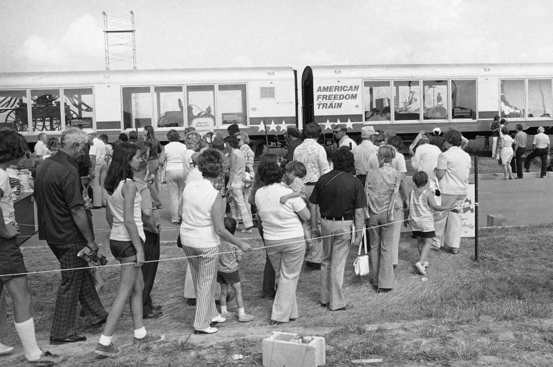 people in line for the American Freedom Train