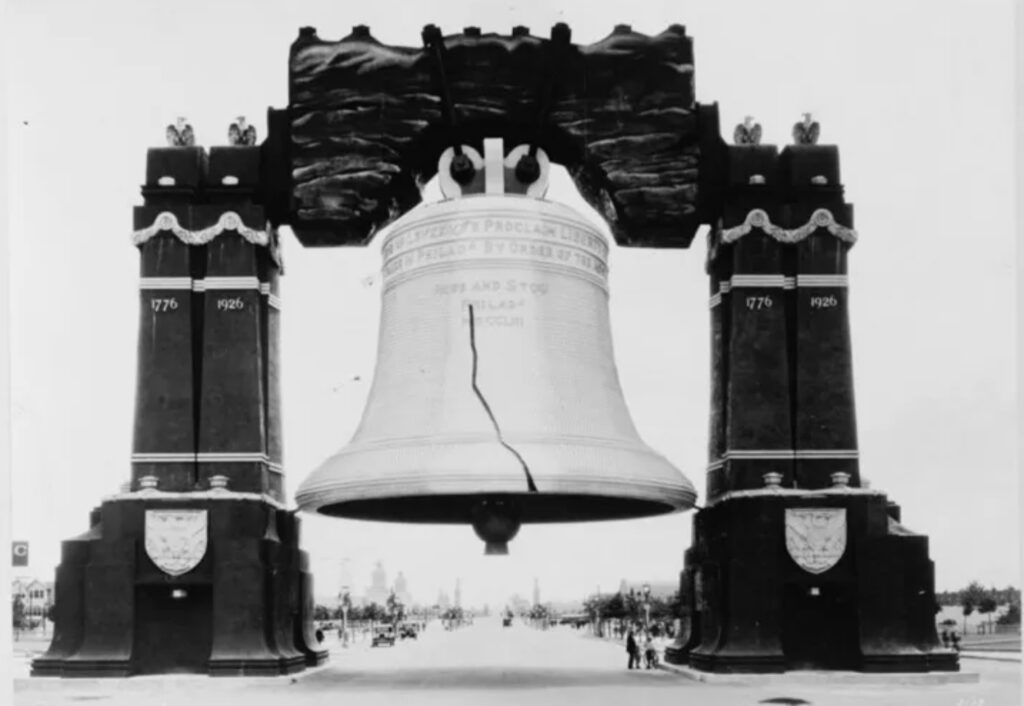 Luminous-Liberty-Bell-1926-Philadelphia 80-foot tall Luminous Liberty Bell from 1926