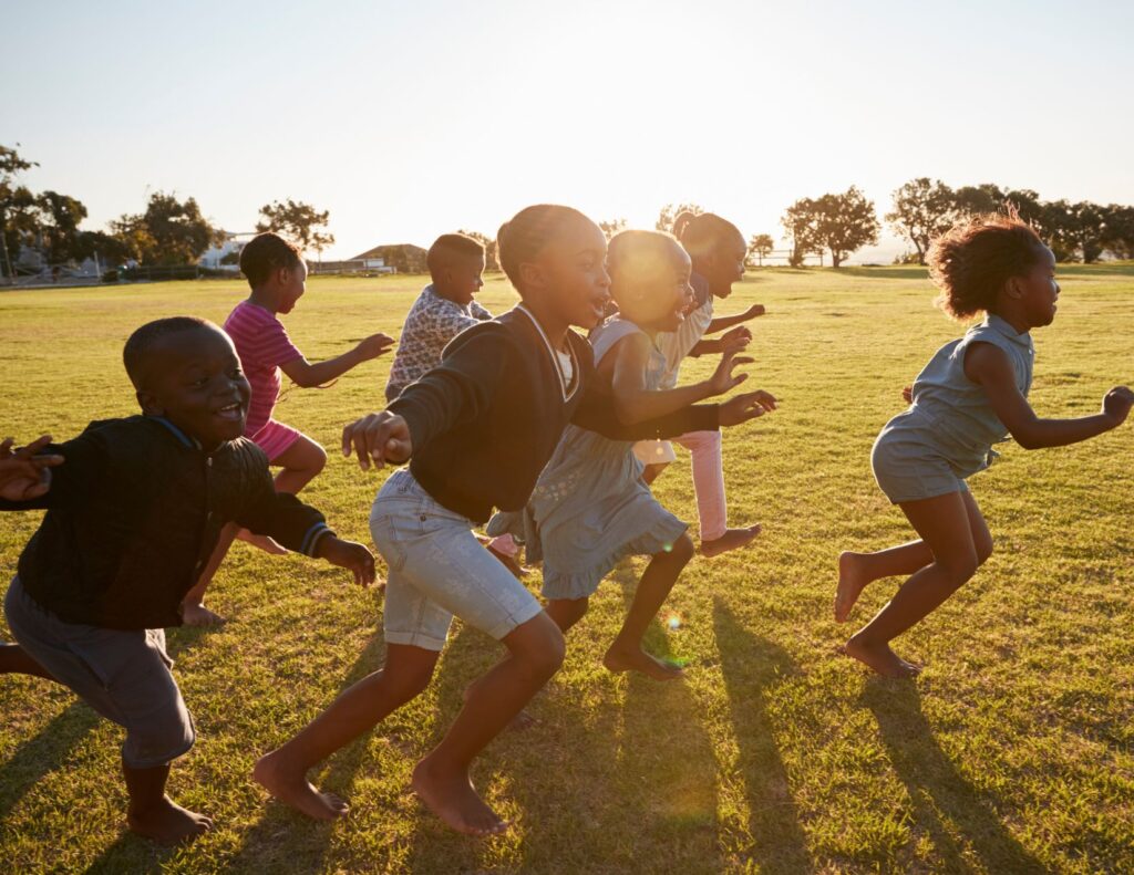 kids running