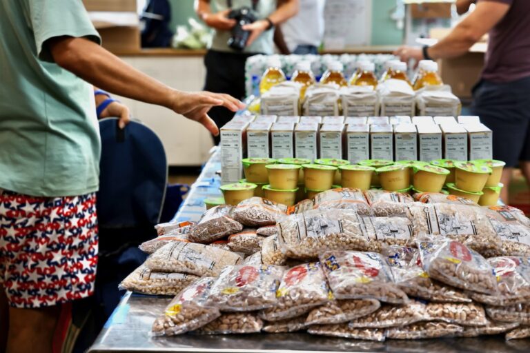 Food giveaway at Lutheran Settlement House