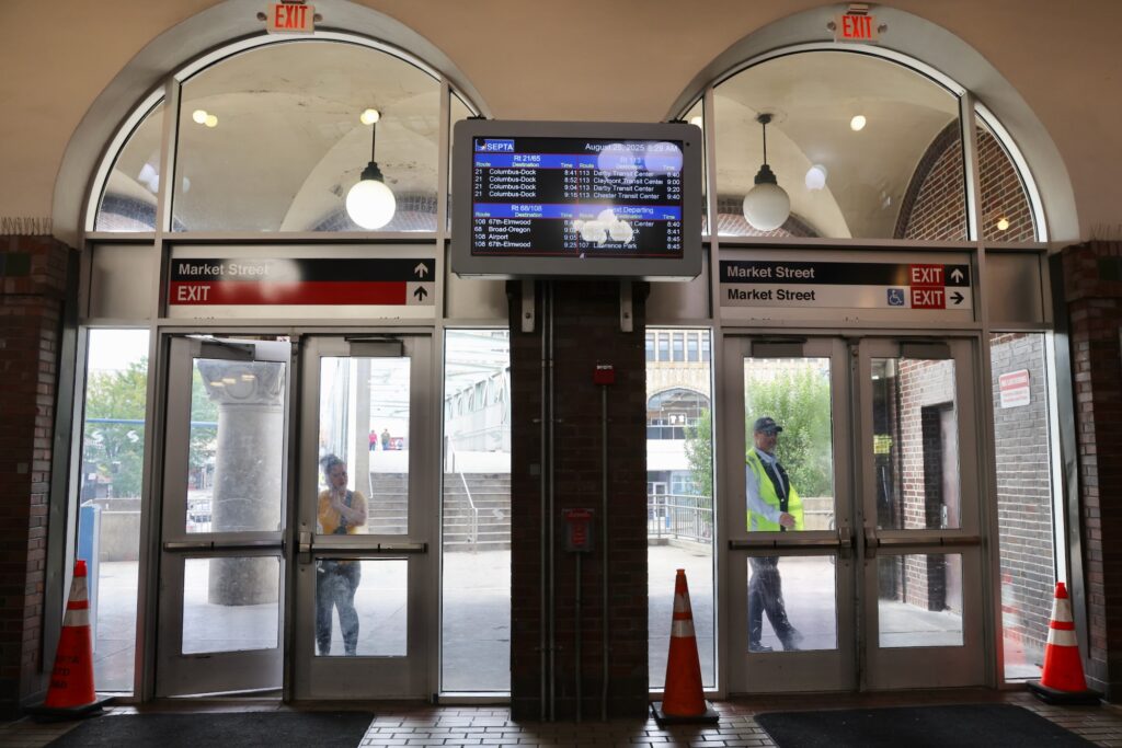 A screen showing the upcoming schedule inside the SEPTA station