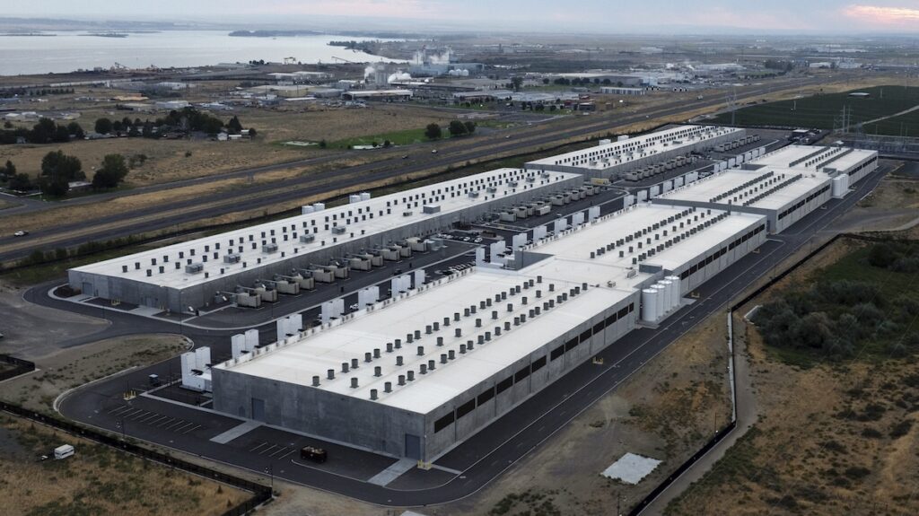 AI Data Centers Amazon Web Services data center is seen on Thursday, Aug. 22, 2024, in Boardman, Ore. (AP Photo/Jenny Kane)
