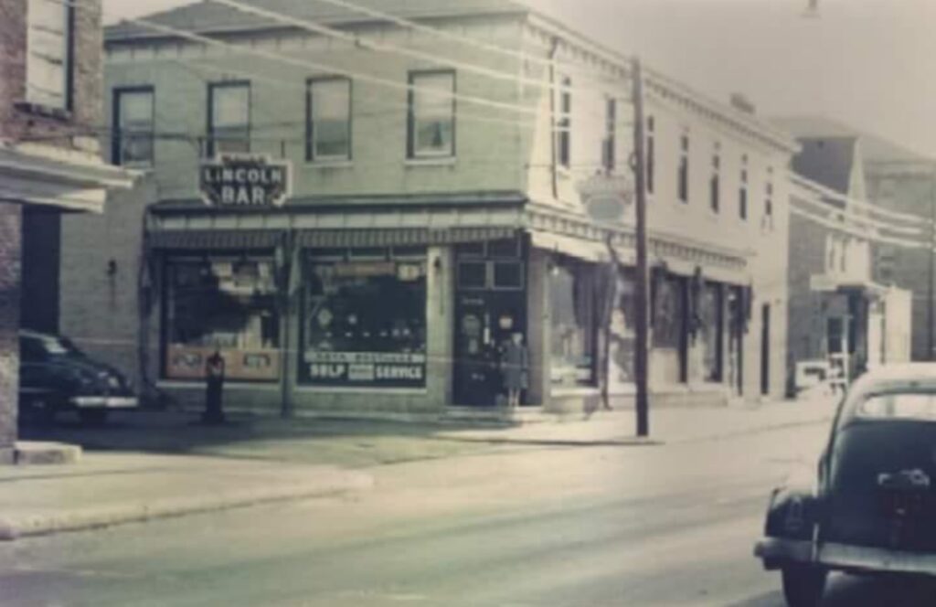 bristol-puerto-rican-history-archive-4 An old photo of the Lincoln Bar, at the corner of the street