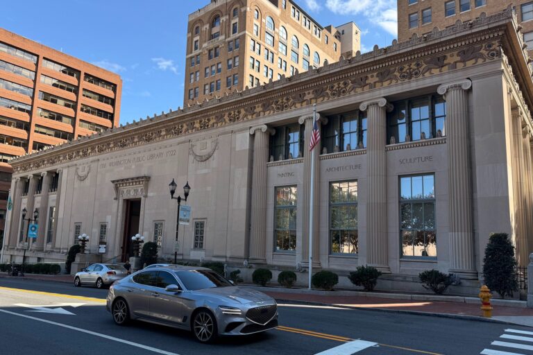 outside The Wilmington Public Library