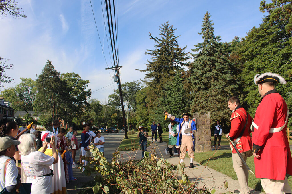 Revolutionary War re-enactors re-enact in Moorestown, New Jersey