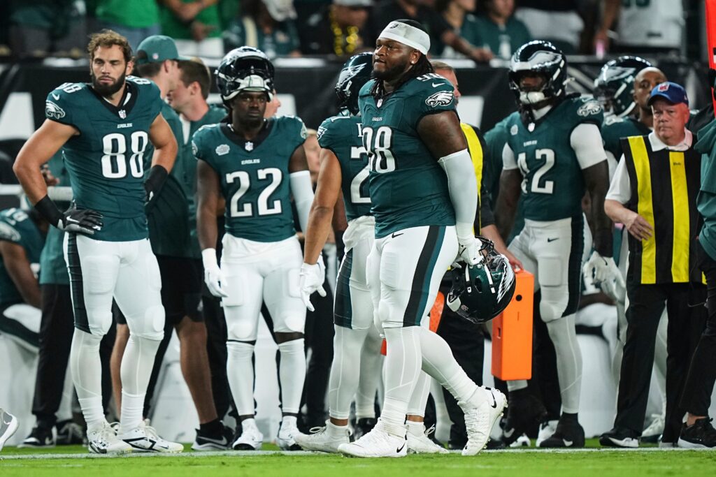 jalen-carter-eagles-2025-09-04-ap Jalen Carter walks off the field