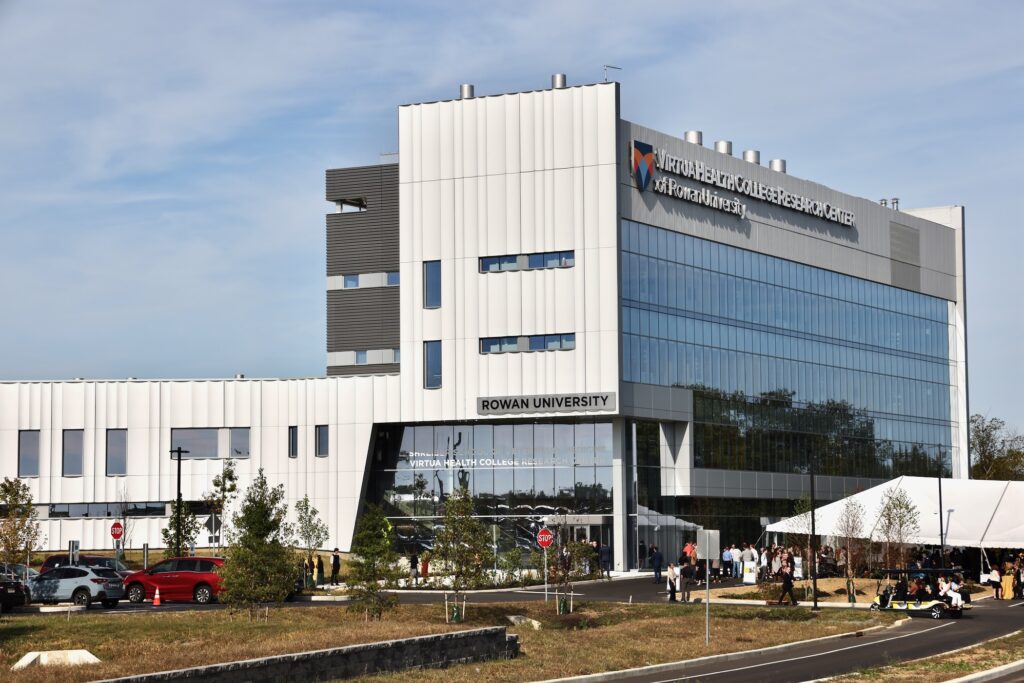 A large building for the Shreiber School of Veterinary Medicine at Rowan University