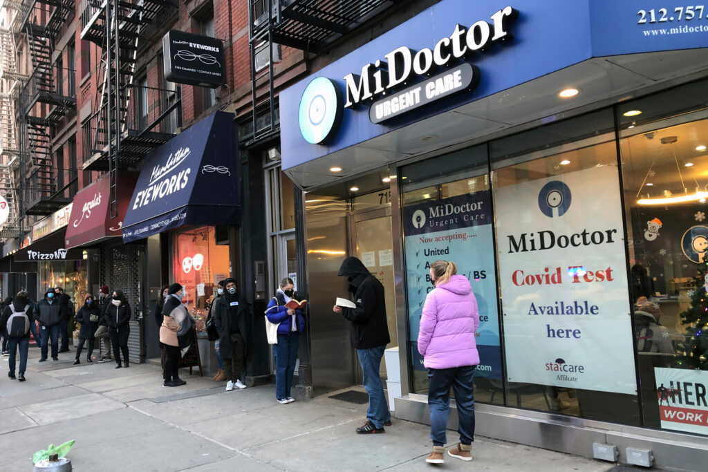 MiDoctor-urgent-care-center-in-NYC Over the past decade or two, the number of urgent care centers in the U.S. have doubled — in part, because they fill a void in the health care market, offering fast and convenient care to patients who would otherwise face long wait times at the ER, and longer wait times to see a primary care physician. (AP Photo/Ted Shaffrey)