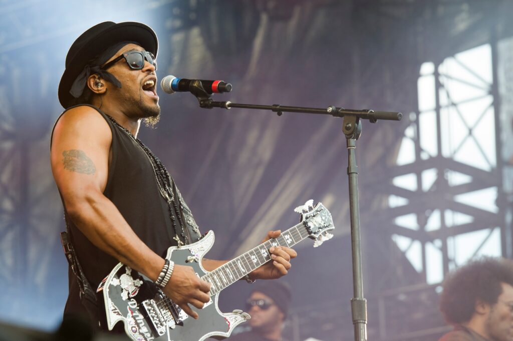 Obit D’Angelo D'Angelo performs at the