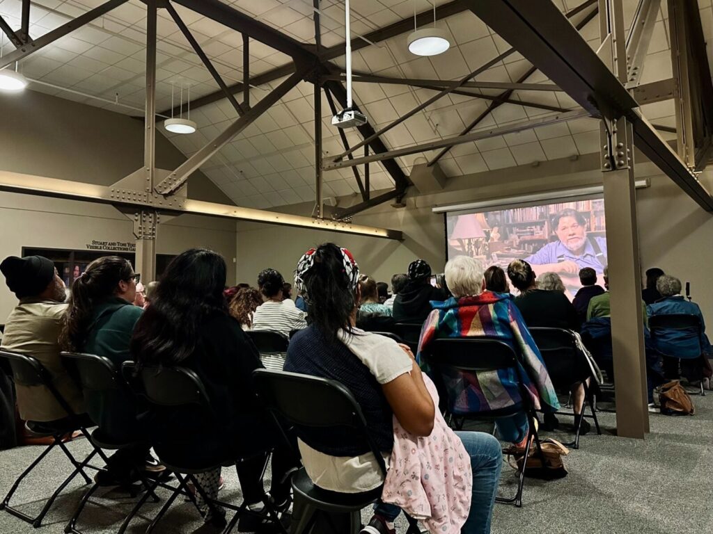 50 personas participaron en la conversación