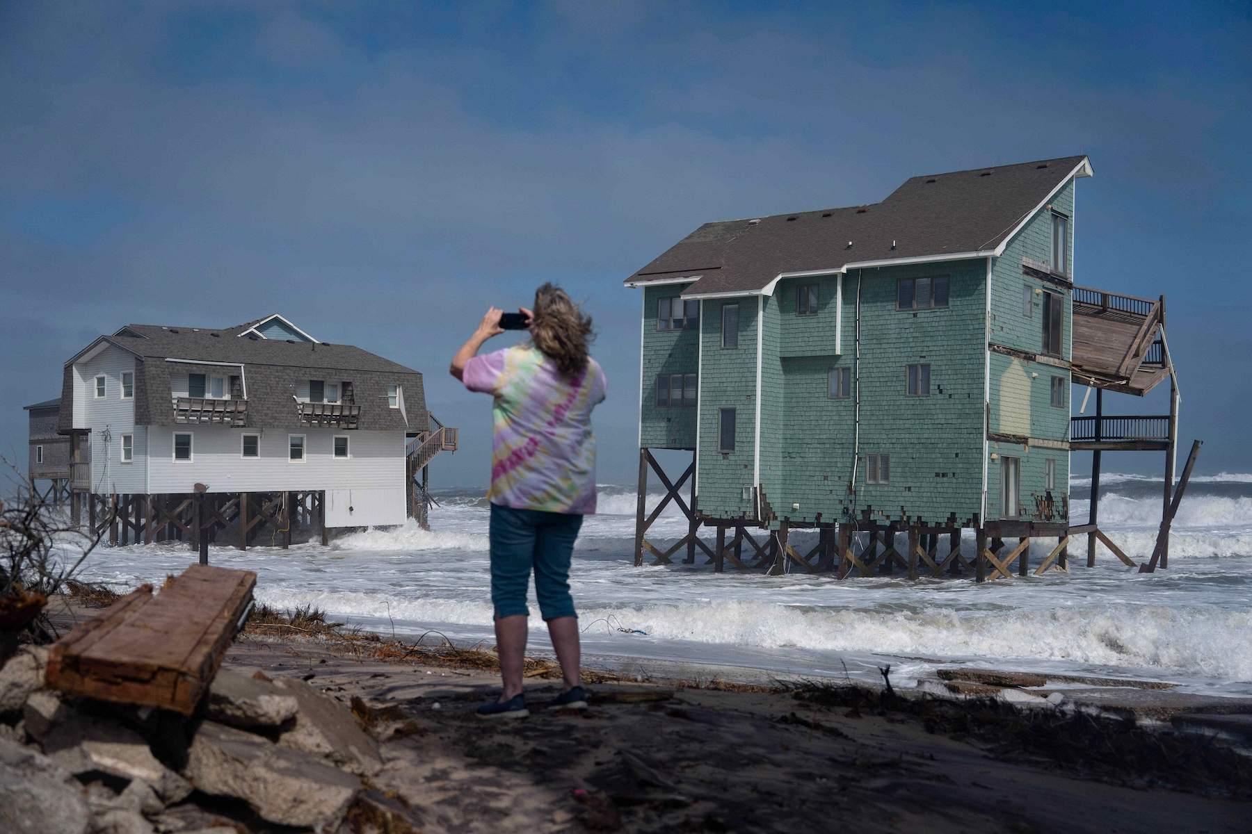 Gusty winds, dangerous waves, flooding expected along New Jersey, Delaware coast