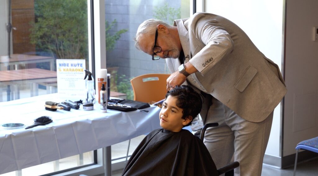 Good Souls Richard Cornish cutting hair