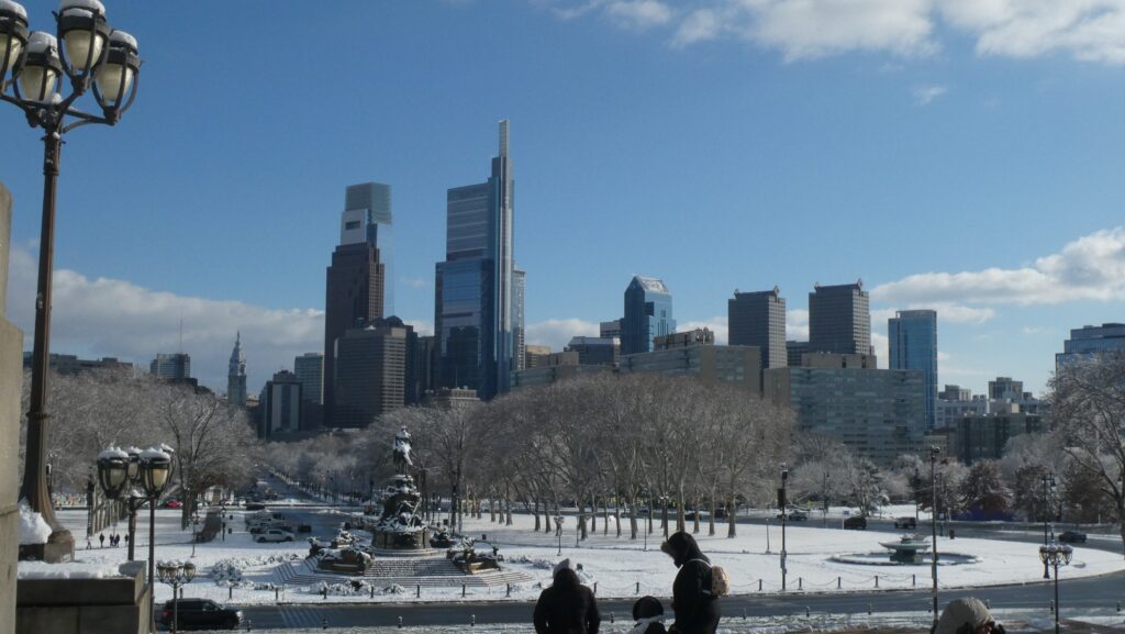 philadelphia-snow-2025-12-14-8 a skyline view of Philly with snow