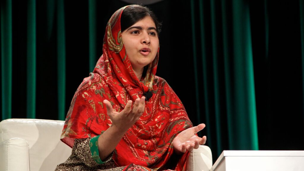 malala-yousafzai-philadelphia-national constitution-center-el-013026-01 Malala Yousafzai gives a talk