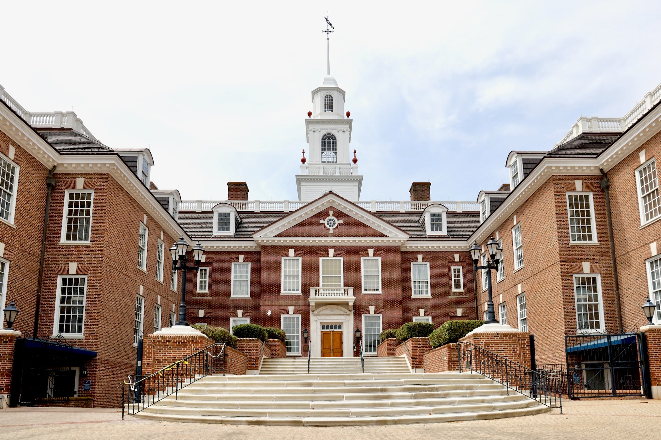 ‘Not putting brakes on’: Delaware pursues AI-run companies initiative amid reports of agents going rogue - WHYY
