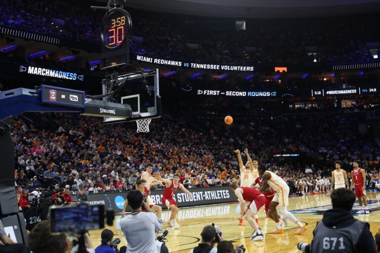 The Tennessee Volunteers playing the Miami Redhawks at Xfinity Mobile Arena